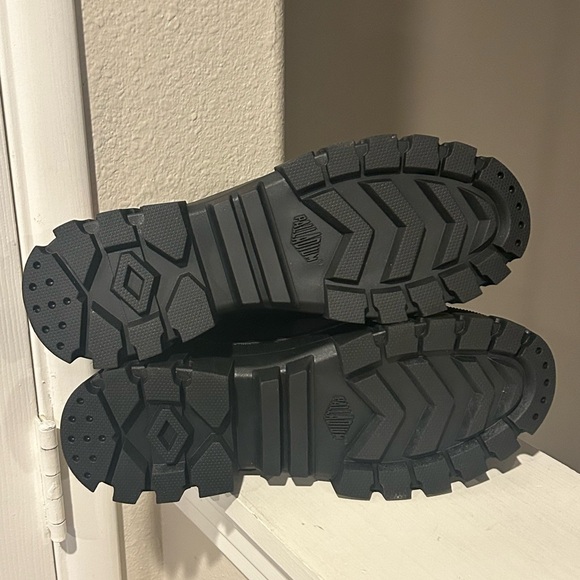 Palladium Industrial Shoes Women’s 6.5 Medium REVOLT LO TX Black 97243-010-M NEW - Picture 8 of 10